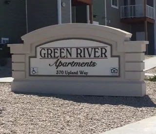 green river apartments sign